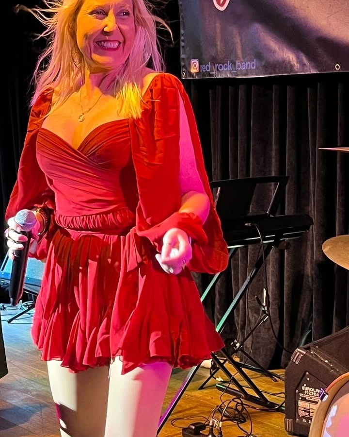 Featured image for “Live Pub Rock with Red Rock at Burleigh Bowls”